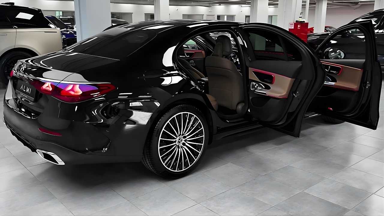 Mercedes-Benz E-Class 2026 Unveiled Next-Gen Luxury Sedan with Advanced Tech, Refined Power & Premium Comfort